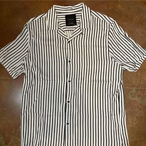 Denim & Flower Short Sleeve Black & White Stripe Pattern Size Large